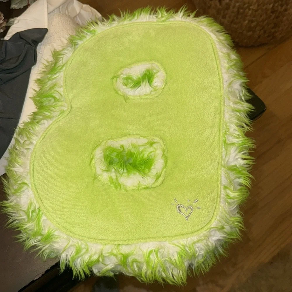 LETTER B PILLOW